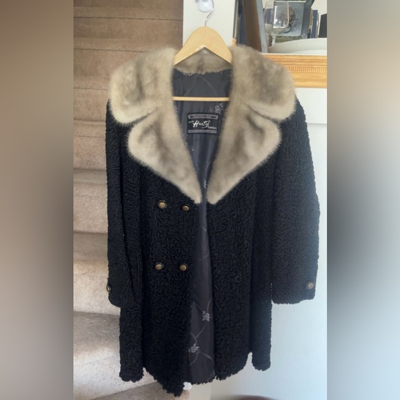 Vintage Persian Lamb coat with Mink fur Trim - Picture 2 of 6